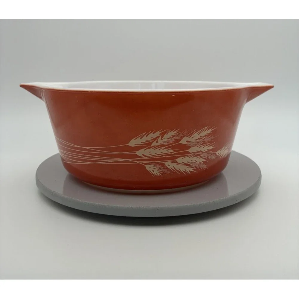 Vintage Pyrex 475-B  Autumn Harvest Wheat Casserole Dish Bowl No Lid 2.5 Qt.